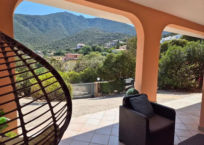 Relax Maremonti Ampia E Panoramica Con Spaziosa Veranda Attrezzata Nyaraló